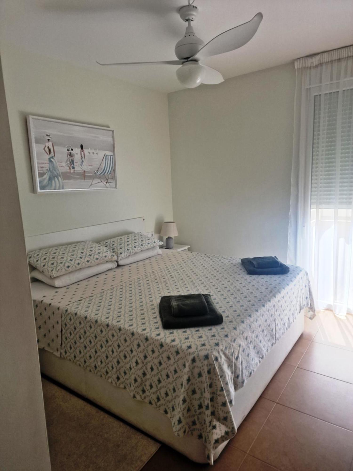 Immaculate 2-Bed Apartment In Pego Luaran gambar