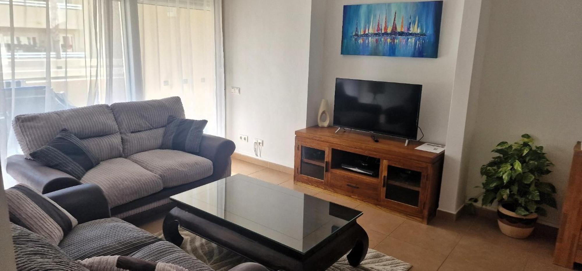 Immaculate 2-Bed Apartment In Pego Luaran gambar