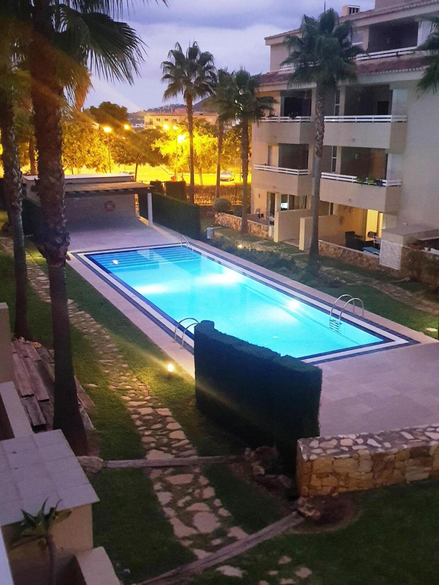 Immaculate 2-Bed Apartment In Pego Luaran gambar
